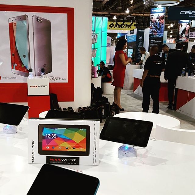 #technologyforallofus #maxwest #comprarmax #CTIA2015 Las Vegas!!!