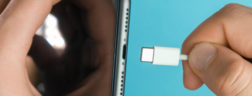 ¿Tu iPhone 15 no funciona con ciertos cables USB-C? ¡Descubre la razón aquí!