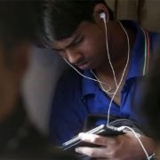 India apunta a la transmisión de TV en vivo en dispositivos móviles: Samsung, Qualcomm, Nokia y Ericsson expresan preocupaciones