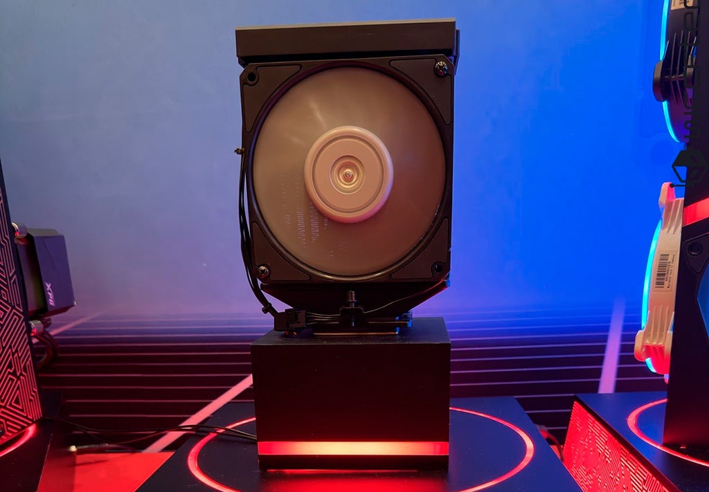 XPG combina un disipador de CPU por aire con una líquida: soporta hasta 280W en tamaño compacto