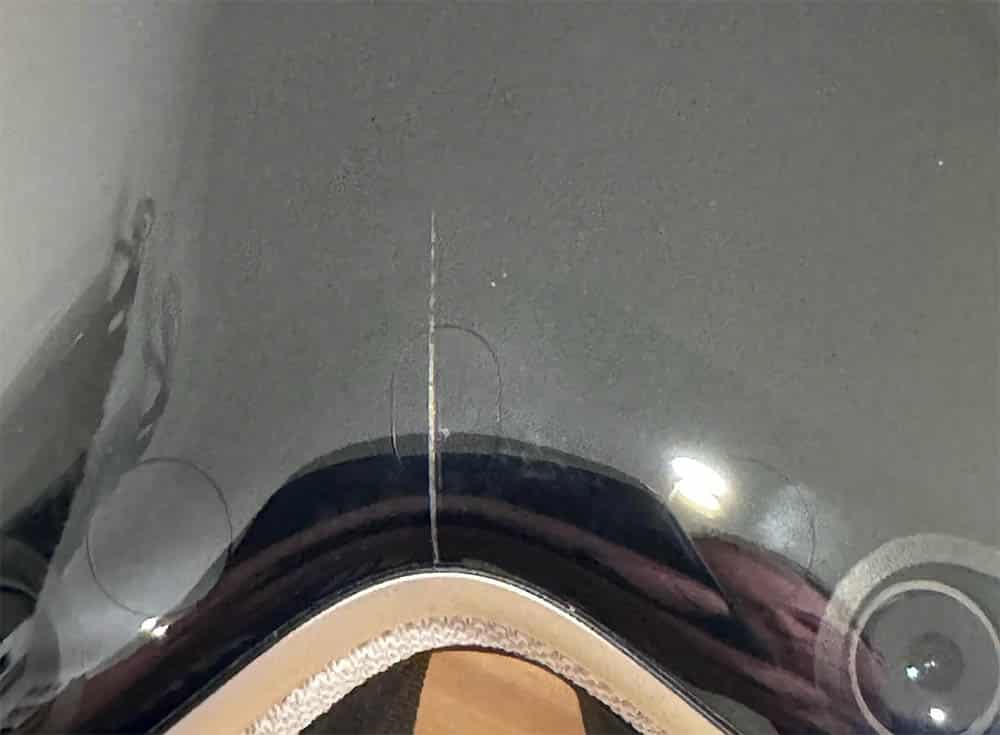 El cristal de las Apple Vision Pro se agrieta sin motivo aparente y repararlo cuesta 800 dólares